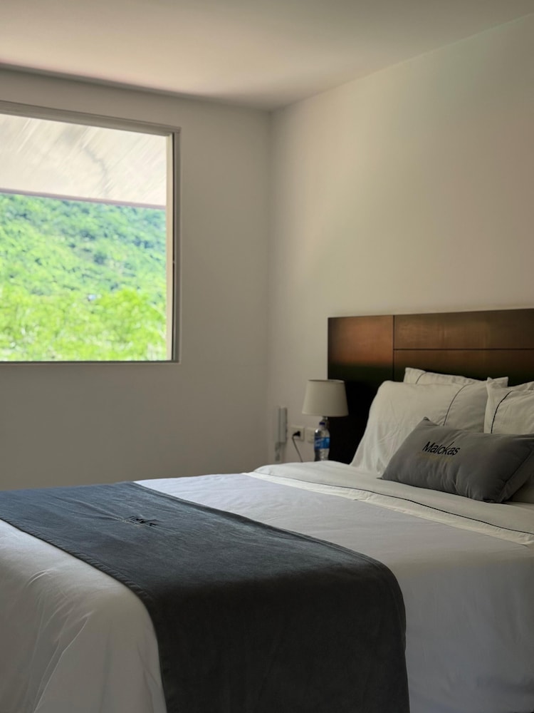 Luxury Double Room, Pool View
