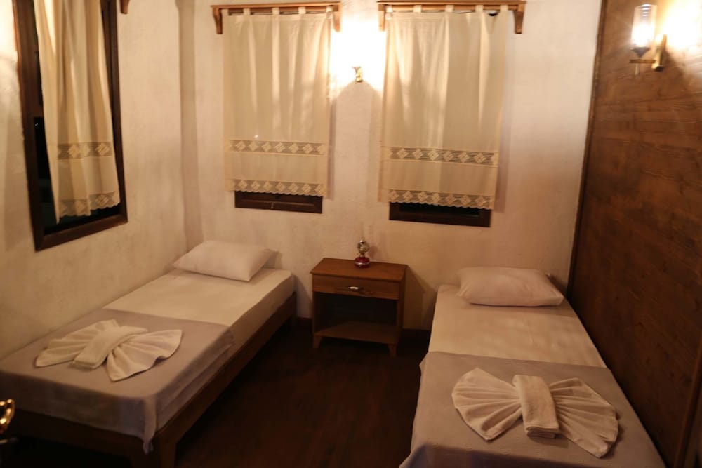 Double Or Twin Room photo 1