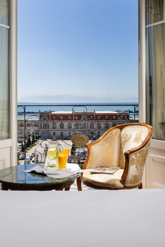 Sea View Premium Twin