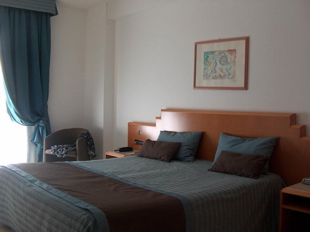 Superior Room, Accessible photo 1
