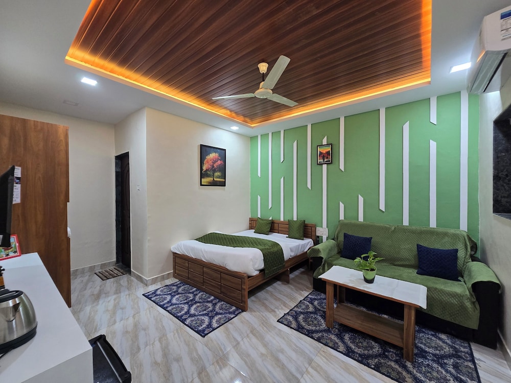 Suite, Garden View