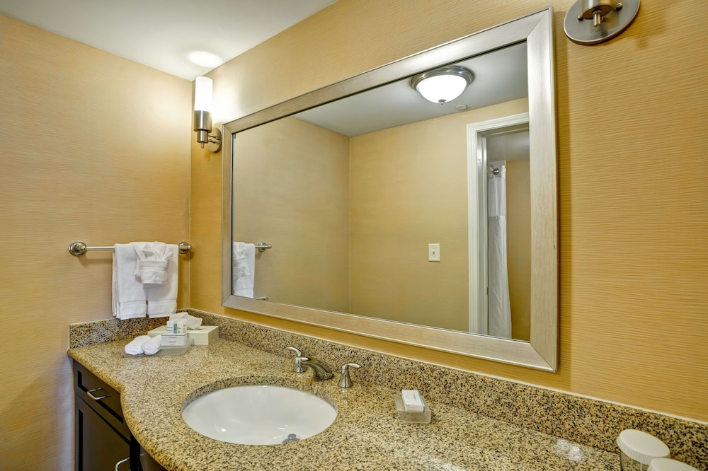 Suite, 2 Queen Beds, Accessible (Hearing) - Photo 7