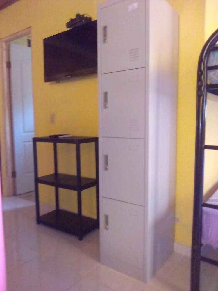 Shared Dormitory, Multiple Beds (Up to 10 people) photo 3