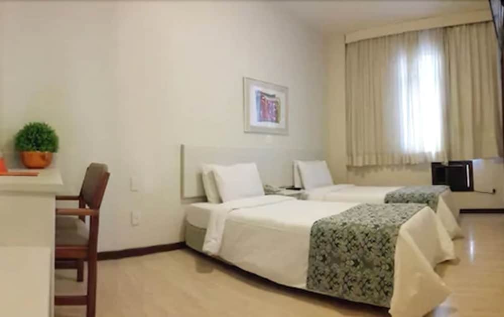 Executive Twin Room - Photo 4