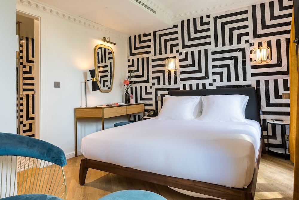 Premium Double Room photo 3