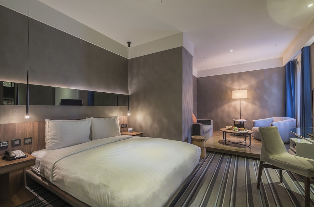 Executive Suite, 1 Double Bed (with extra sofa bed)