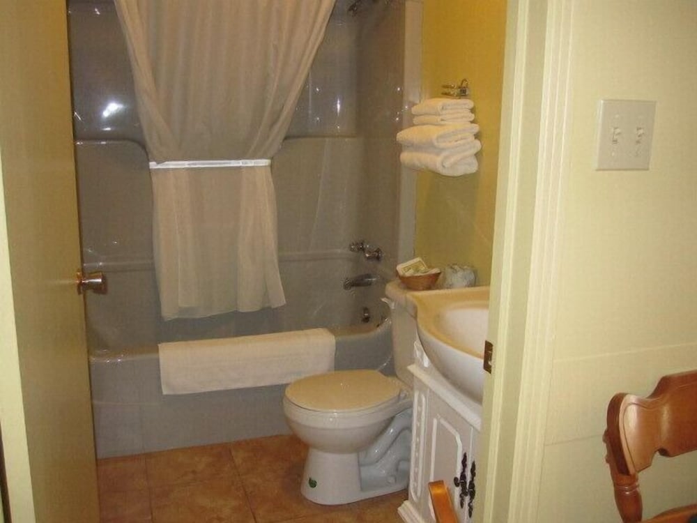 Standard Room photo 2