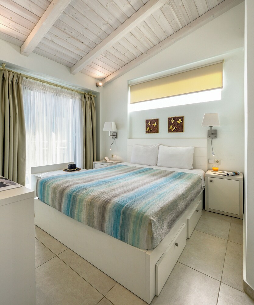 Deluxe Apartment, Sea View photo 3