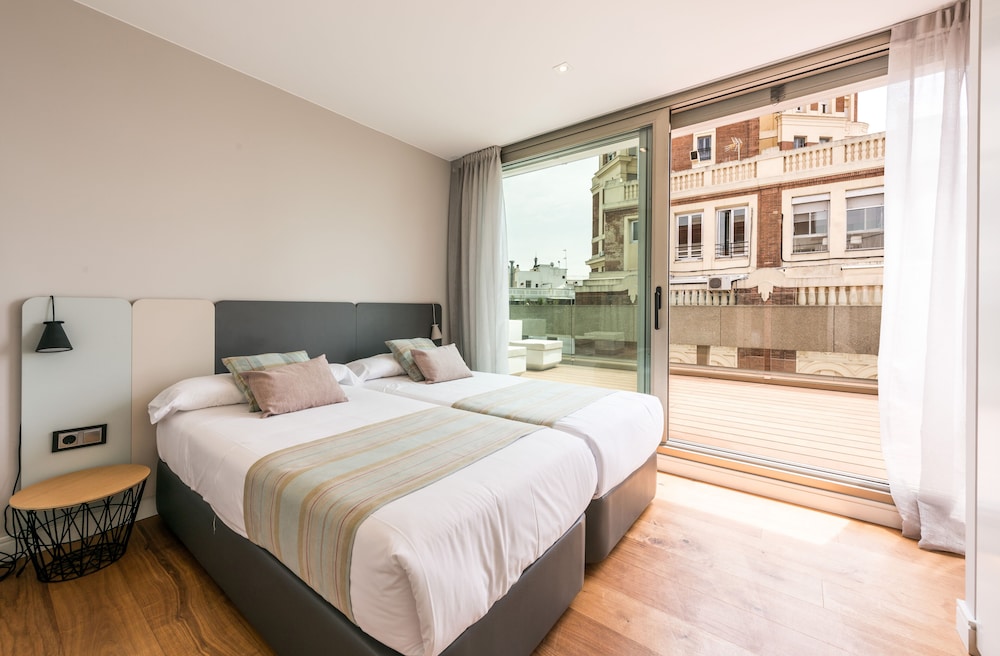 Apartamento en la Ciudad, 2 Dormitorios, Terraza, Vista a la Ciudad