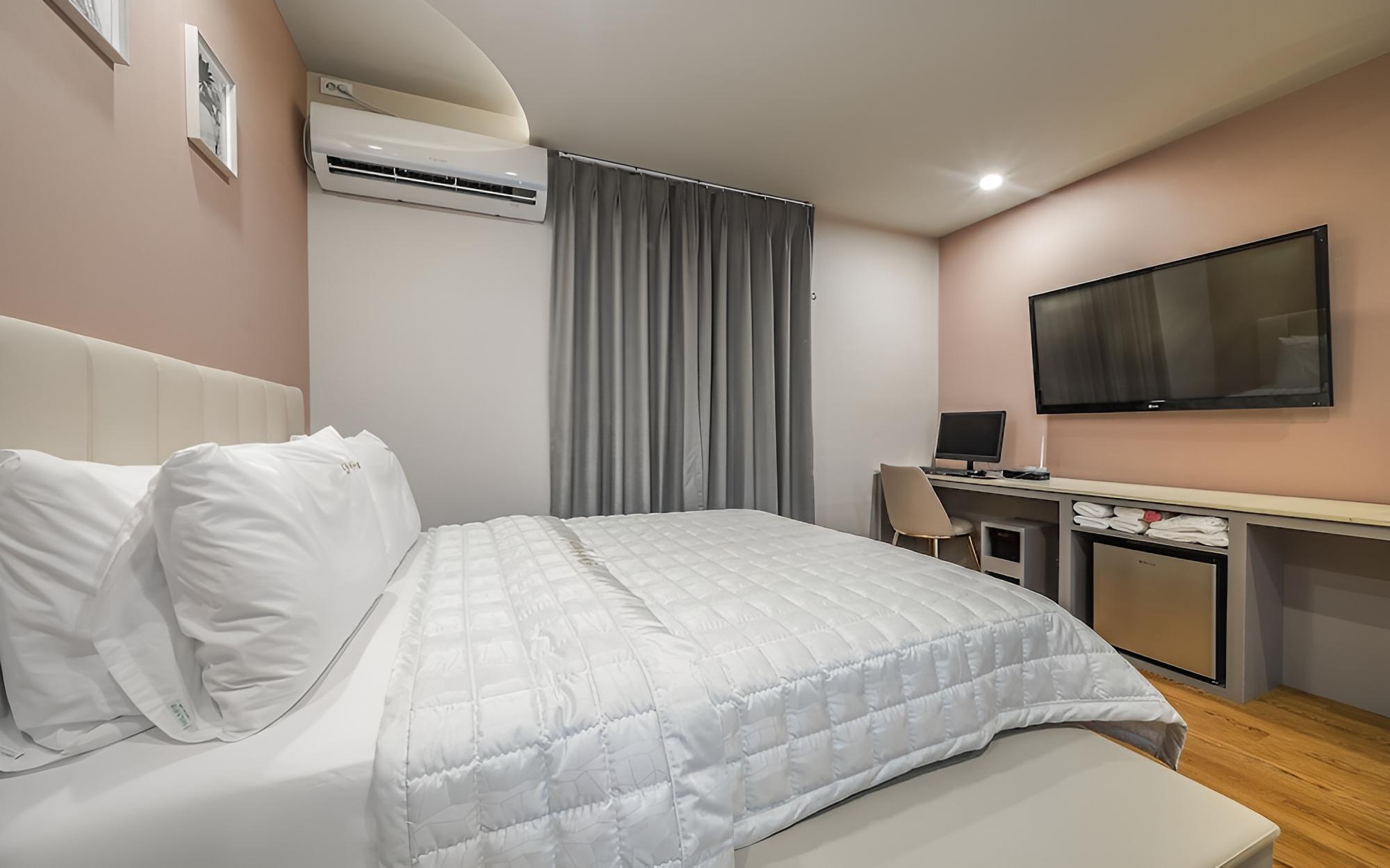 Room (Deal deluxe (free Netflix breakfast 1) - Photo 12