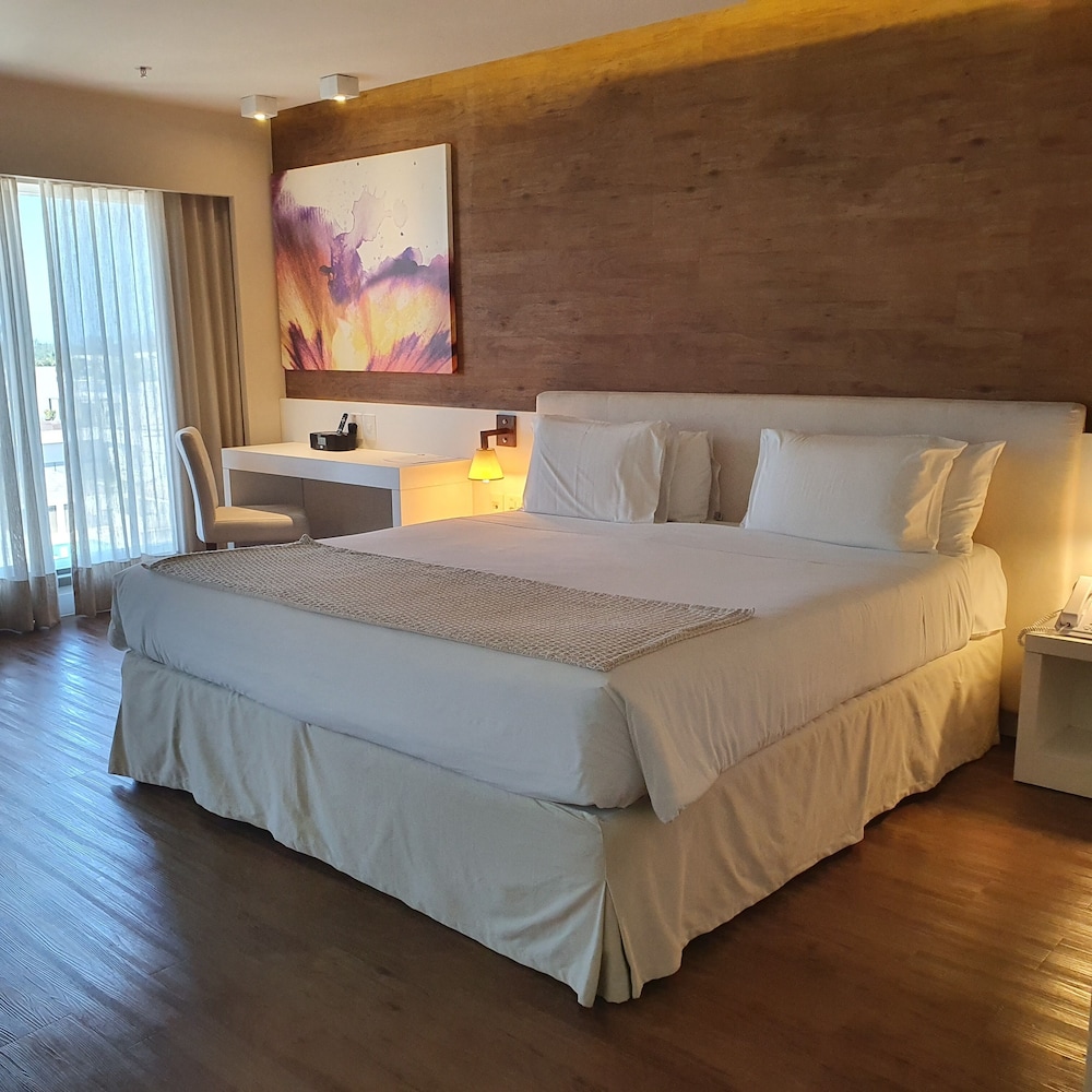 Adapted Luxury (PNE) King Bed