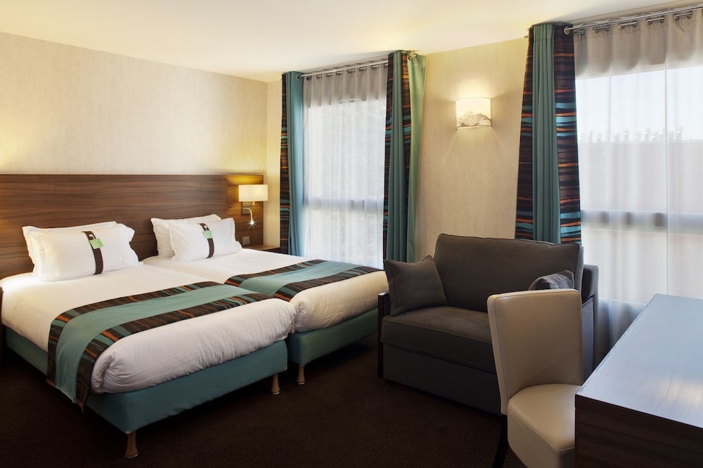 Suite, Multiple Beds