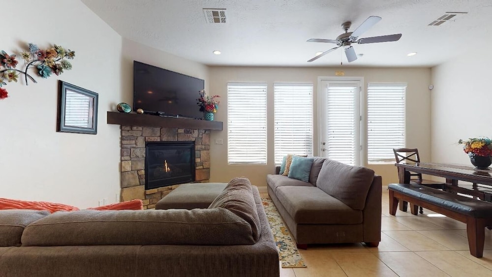Townhome, 3 Bedrooms