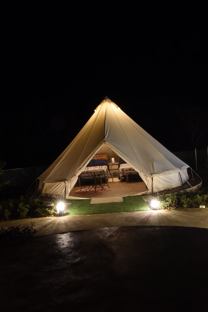 Tent (Cuadruple) photo 1