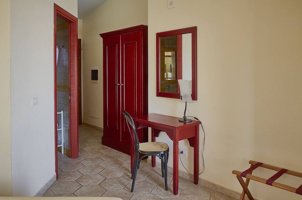 Standard Double Room - Photo 5