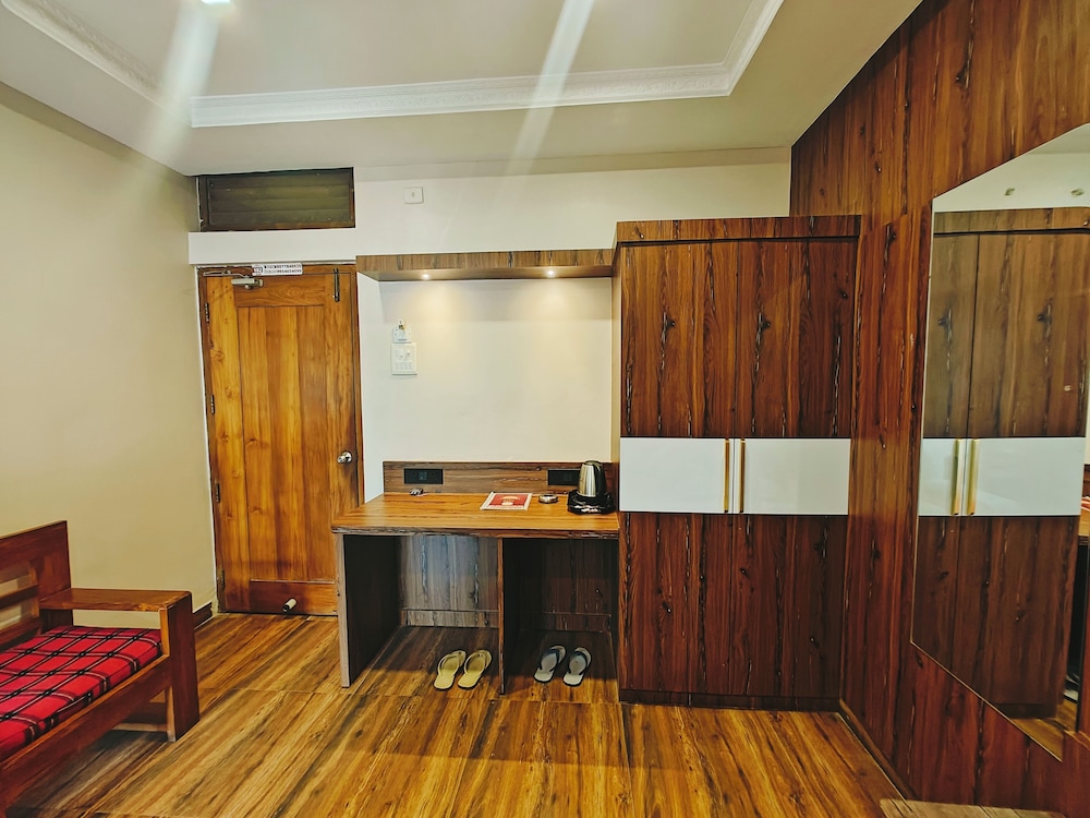 Deluxe Twin Room - Photo 12