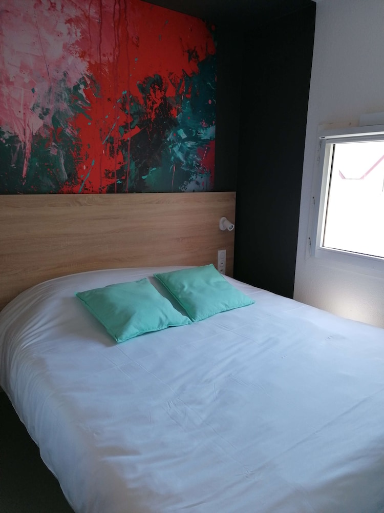 Standard Room, 1 Double Bed - Photo 6