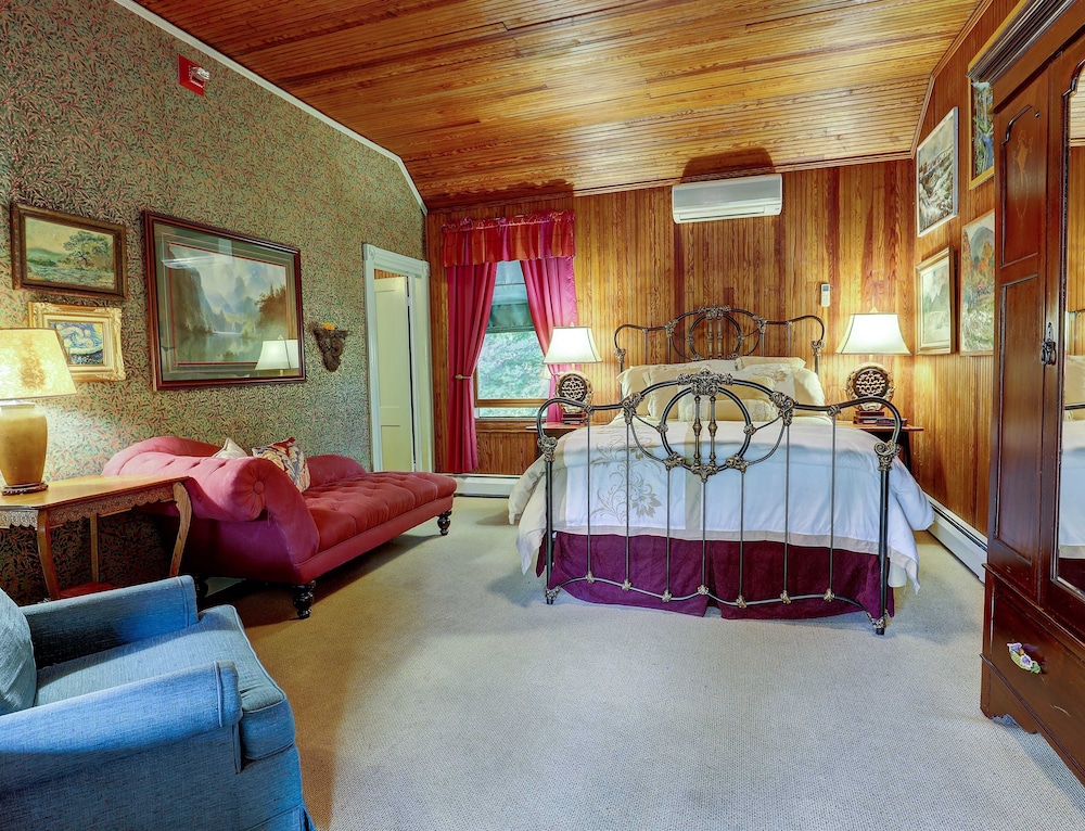 Premium Double Room, Ensuite, Garden View (Willow) photo 1
