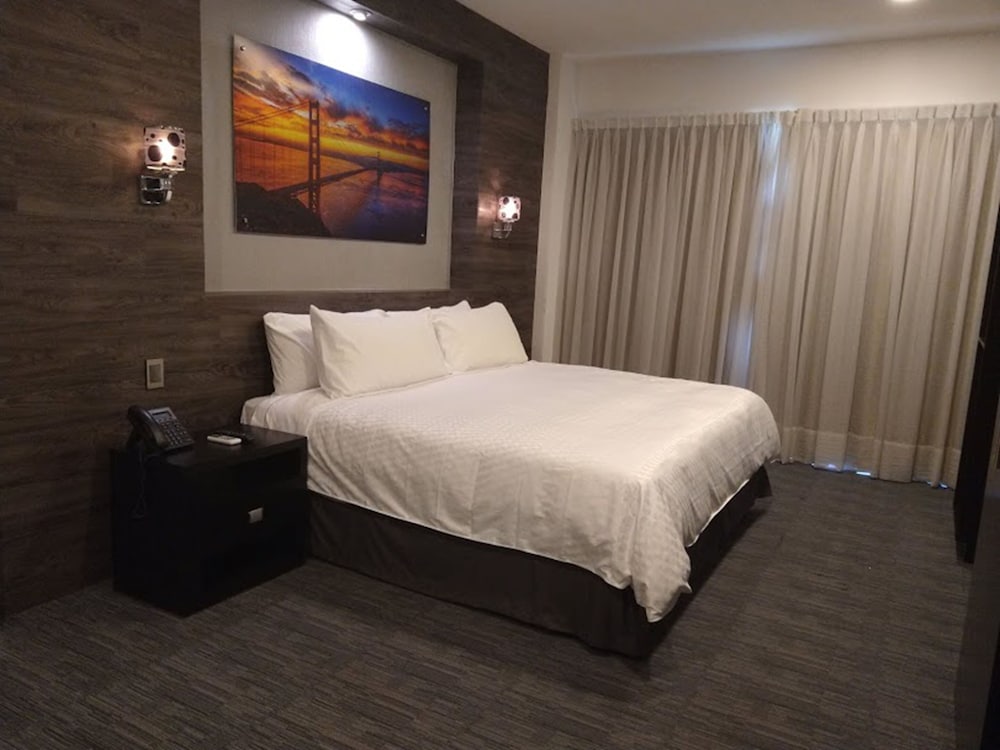 Executive Suite photo 1