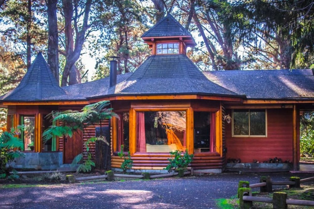 Standard Cabin, 3 Bedrooms, 2 Bathrooms photo 1