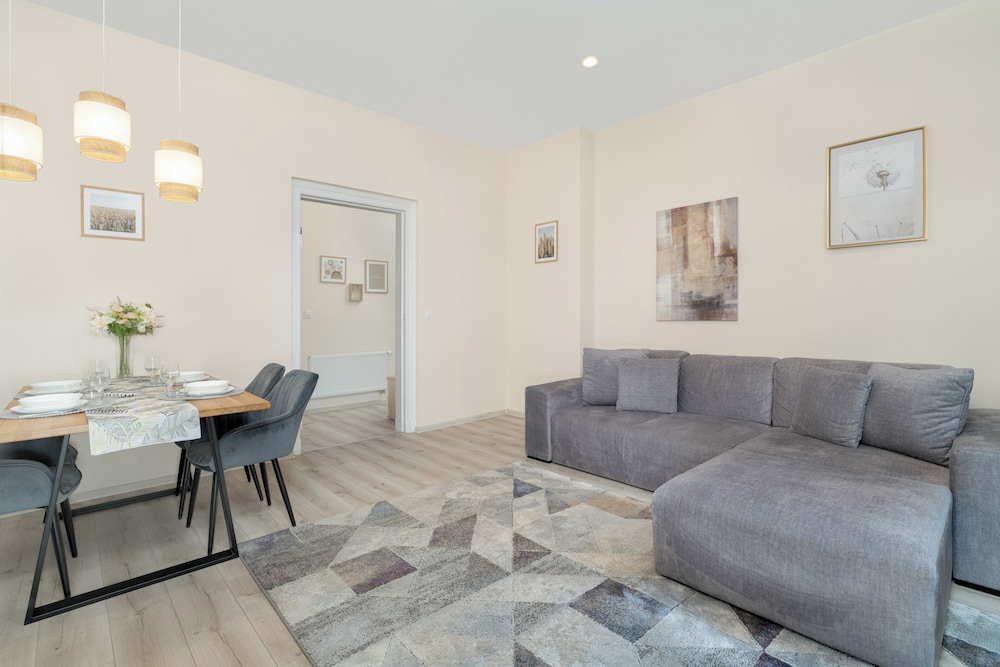 Apartment, 3 Bedrooms, Kitchen