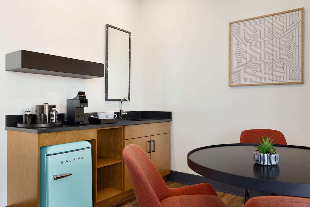 Premier Suite, 2 Bedrooms, Non Smoking - Photo 1