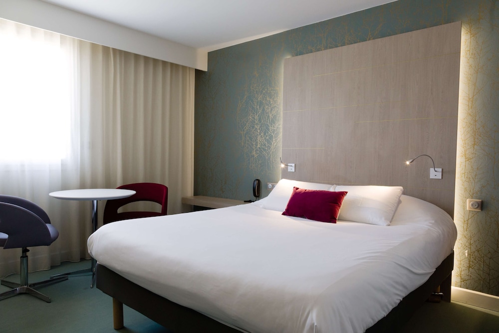 Superior Room, 1 Queen Bed - Photo 4