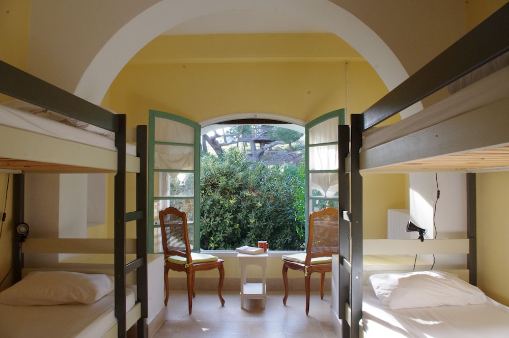 Shared Dormitory (6 Lits)