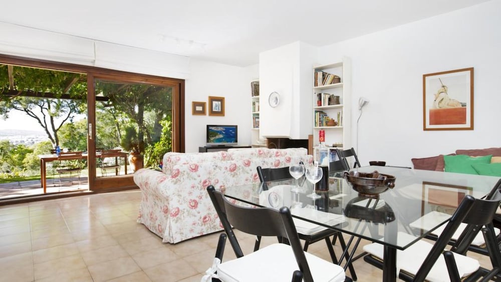 Casa Familiar, 3 Habitaciones, Vista a la Montaña