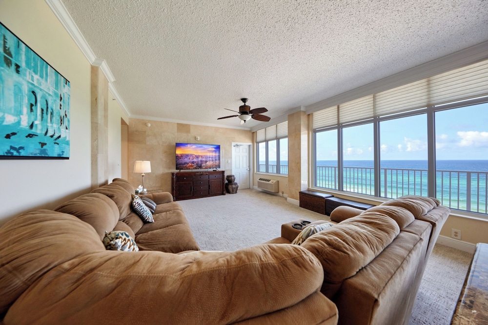 Suite (Penthouse)