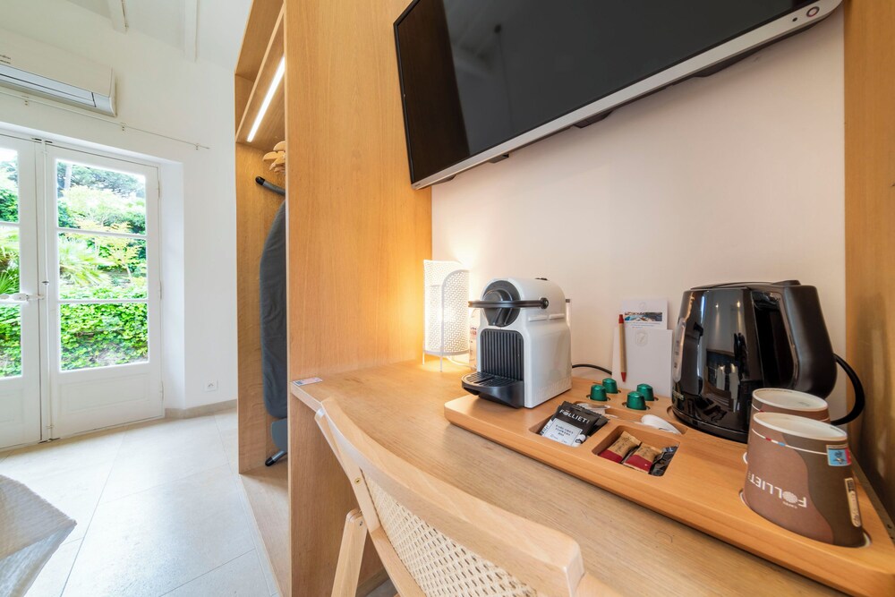 Deluxe Double Room, 1 Queen Bed, Terrace - Photo 14