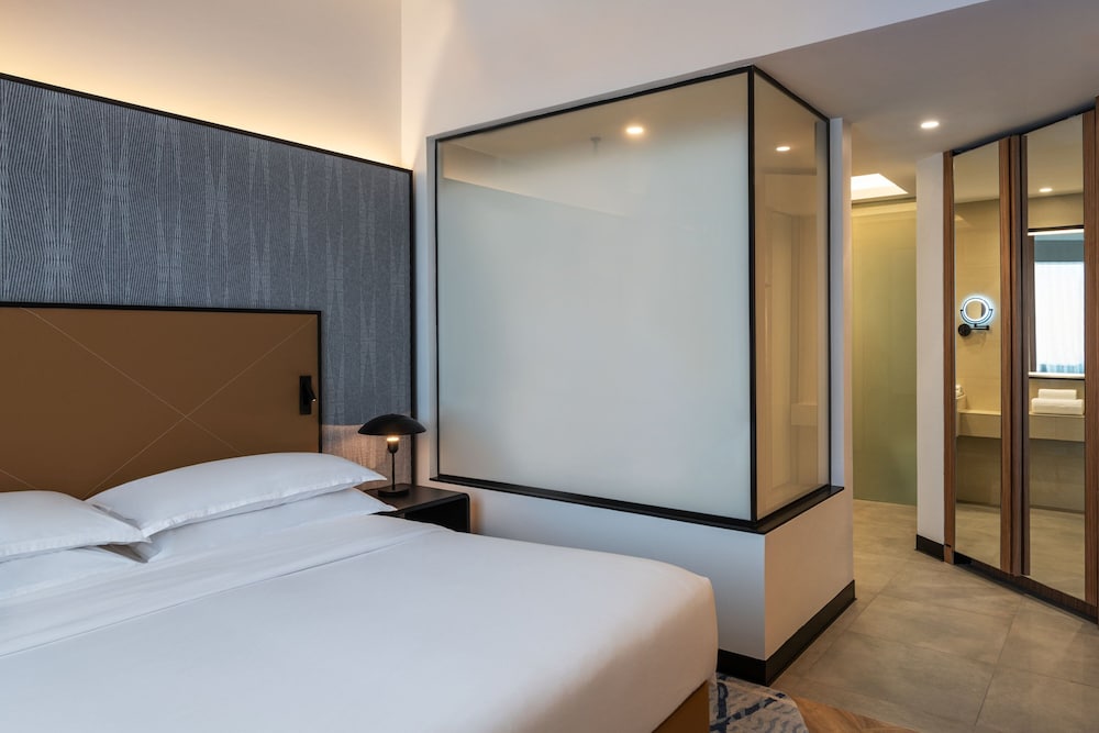 Suite, 3 Bedrooms photo 3