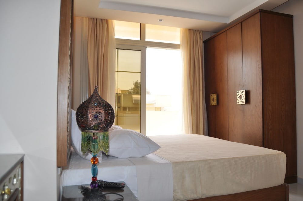 Double Room (Pyramid View)