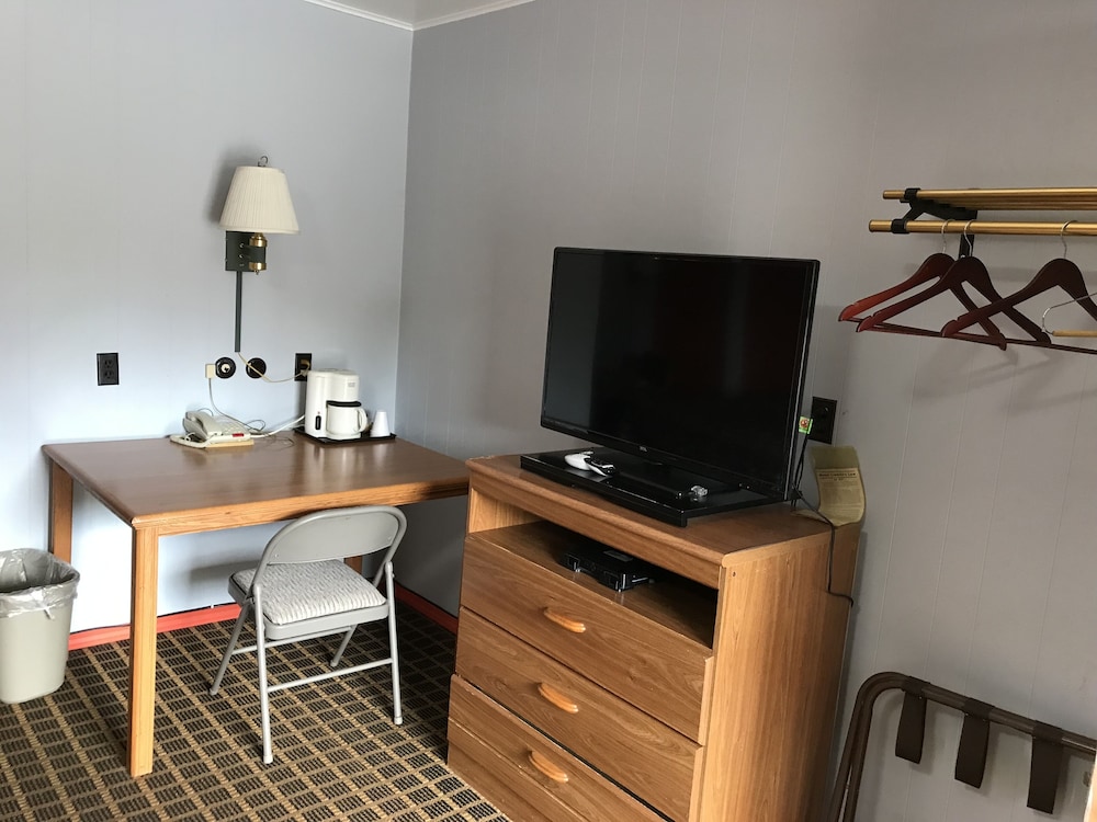 Standard Room, 2 Double Beds photo 2
