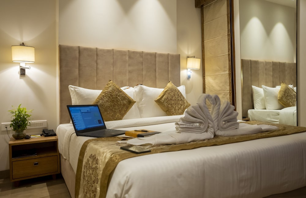 Deluxe Room - Photo 3