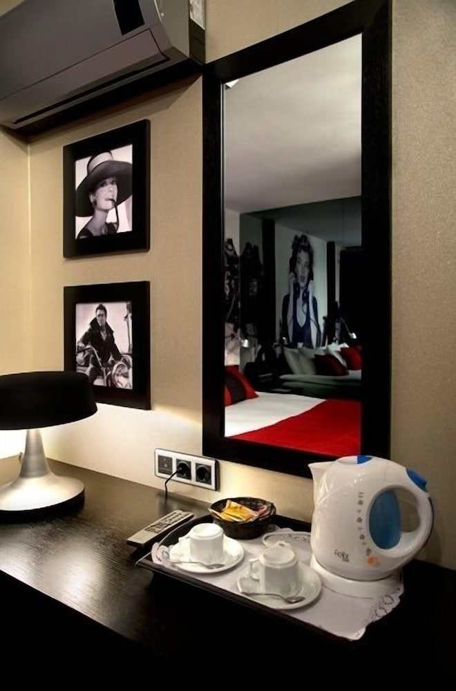 Standard Double or Twin Room - Photo 2
