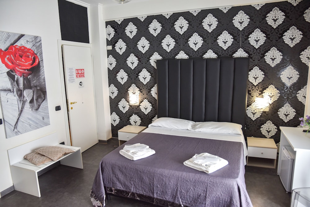 Camera Luxury con Vasca Idromassaggio e Sauna Norvegese photo 3
