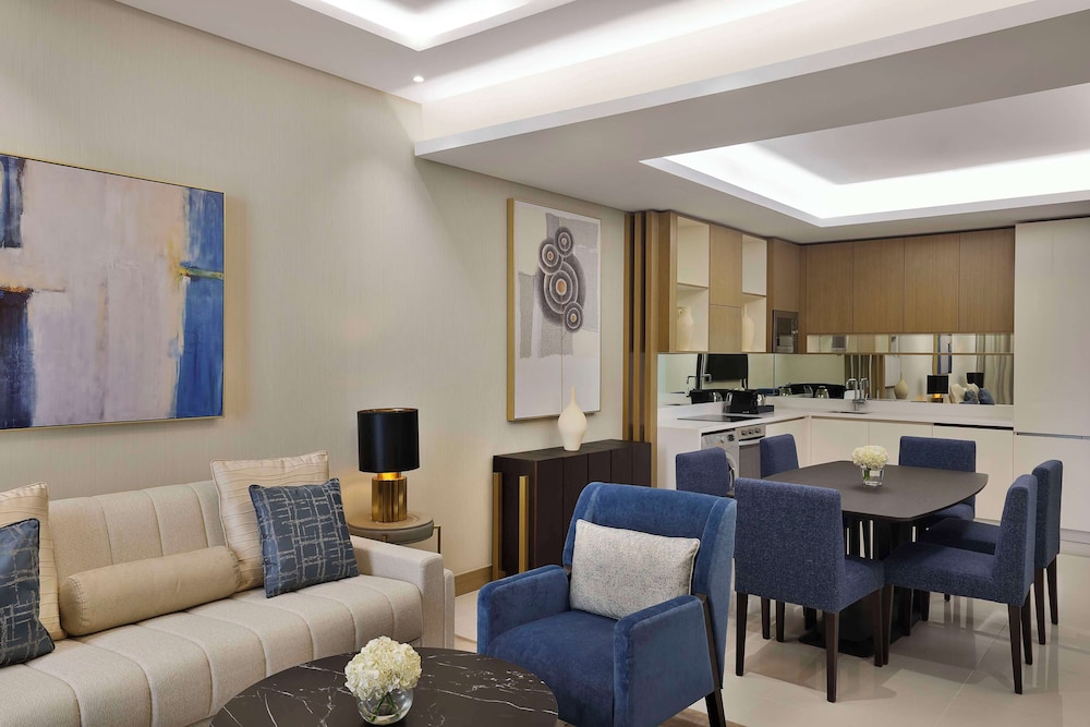 Suite, 2 Bedrooms, City View