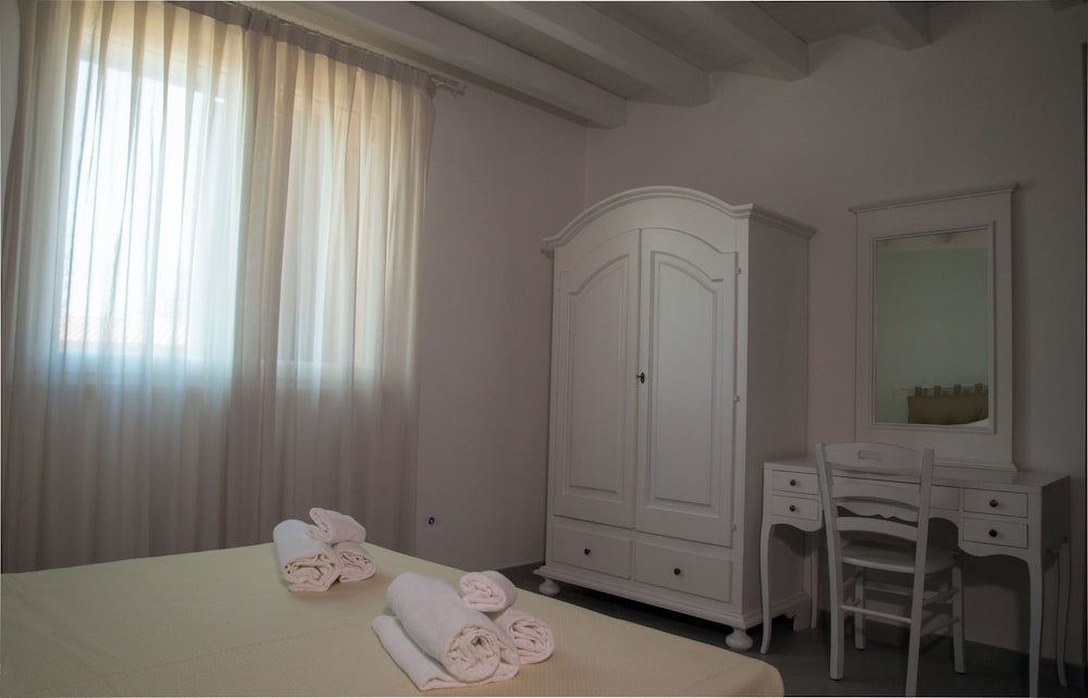 Comfort Apartment, 2 Bedrooms, Kitchen, Garden View