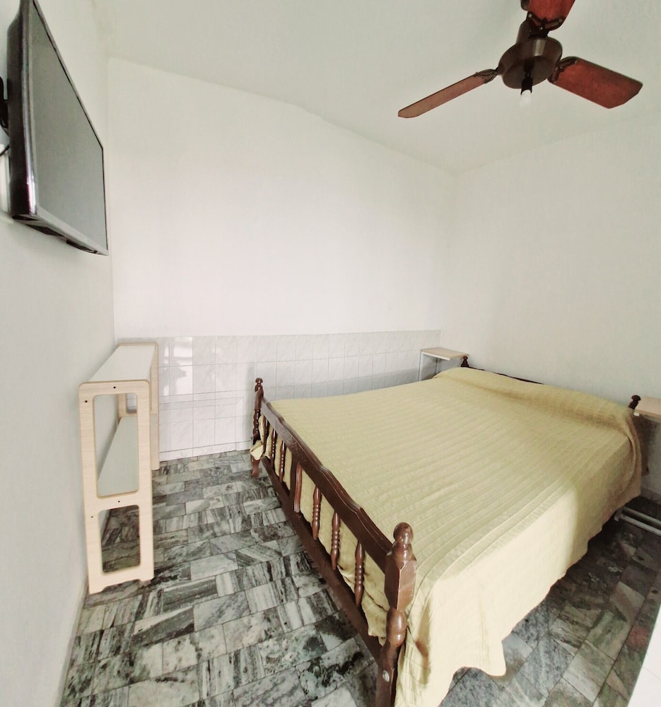 Basic Double Room, Garden View