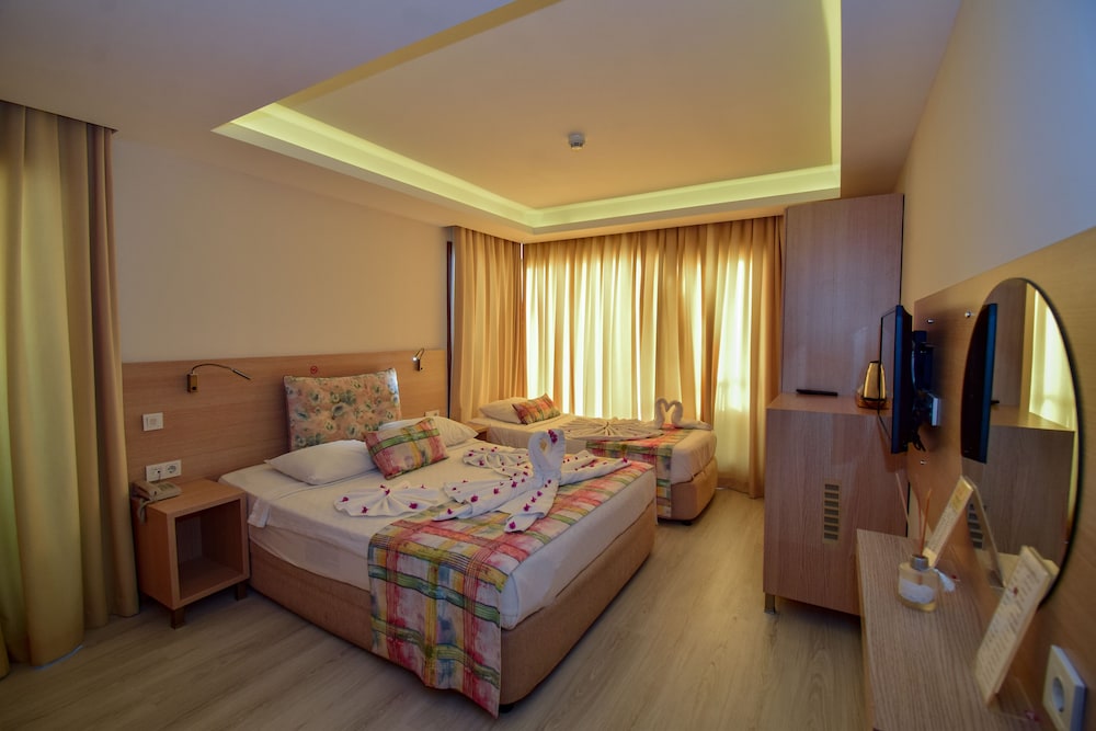 Triple Suite, Terrace photo 2