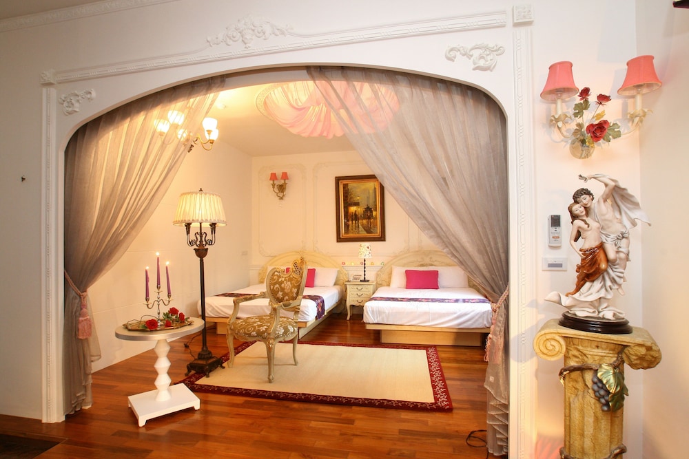 Comfort Quadruple Room, 2 Double Beds (C) photo 2