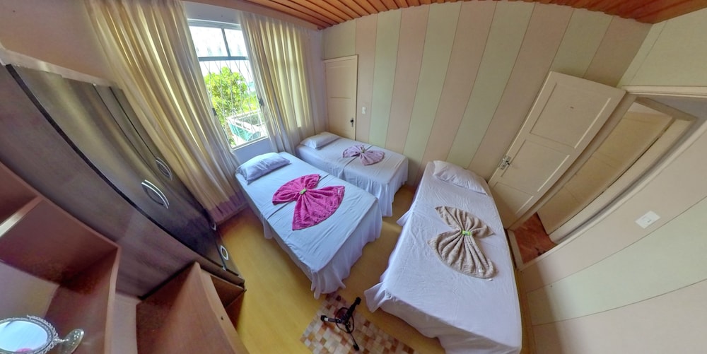 Triple Room, 3 Twin Beds (Chorinho) photo 2