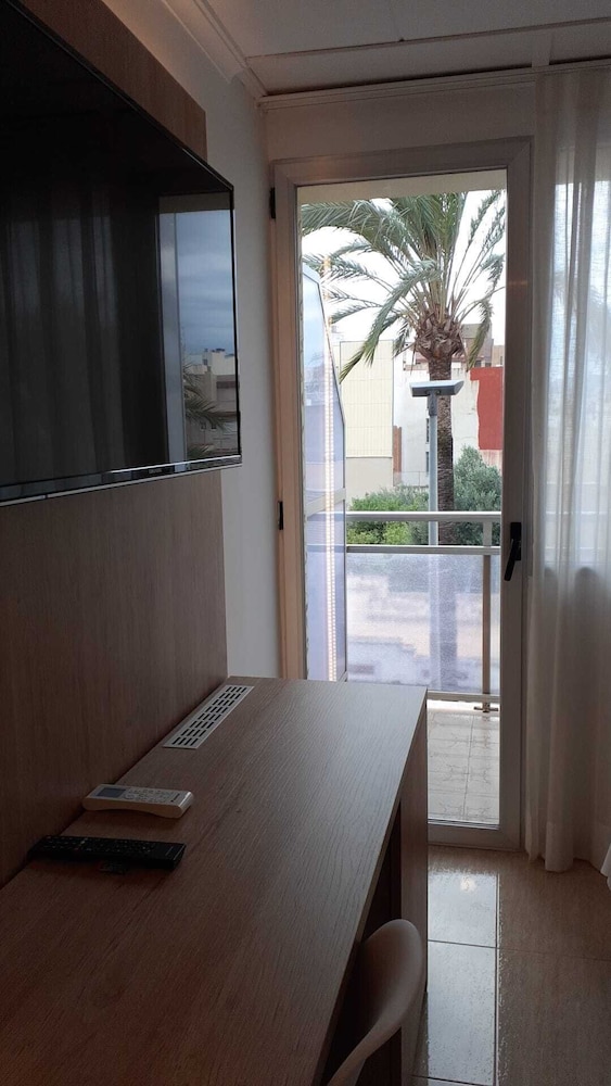Double or twin room with terrace, 2 people - Photo 18