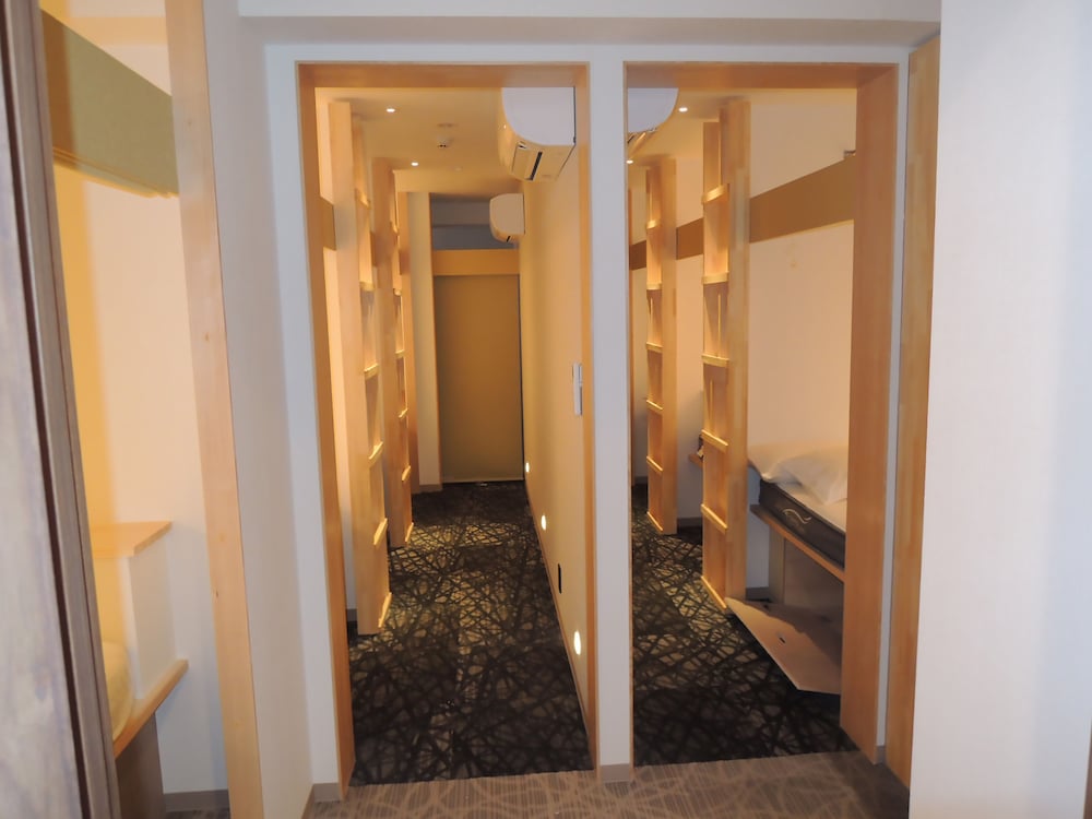 Family Room (Private entire 2nd Floor) photo 2