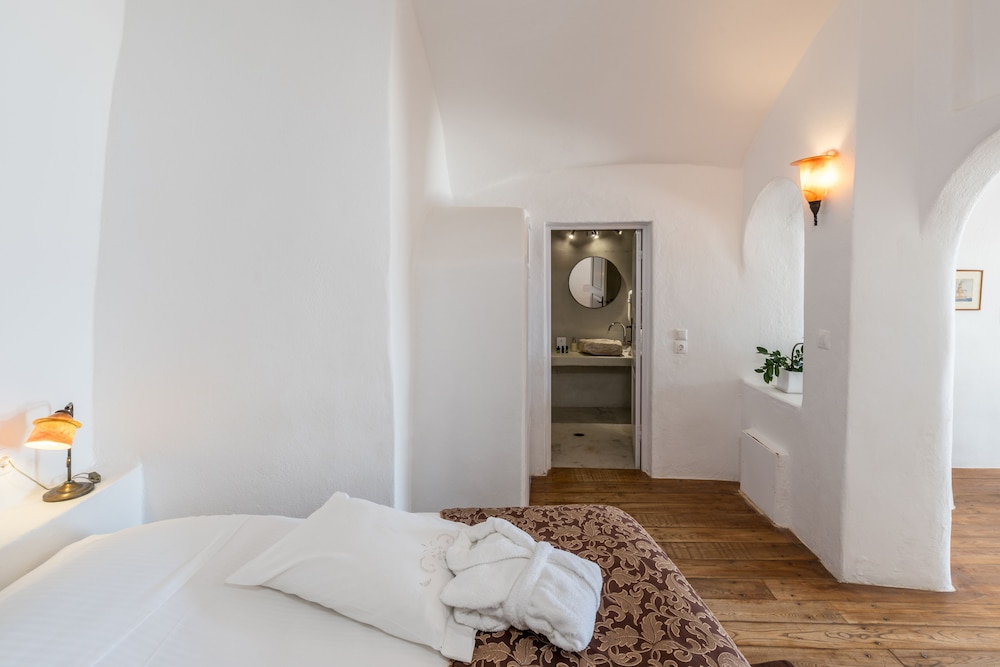 Villa, Jetted Tub (Horizon, Caldera View)