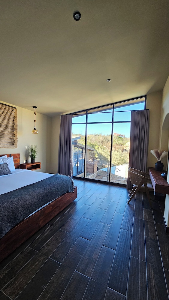 Luxury House, Balcony, Garden View photo 1