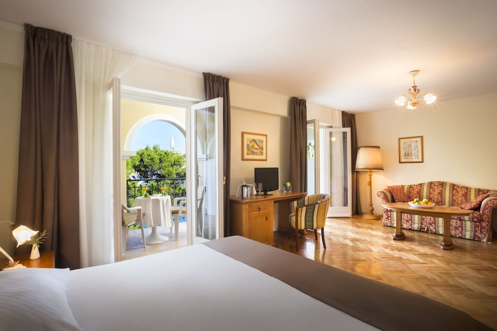 Superior double room with extra bed photo 3