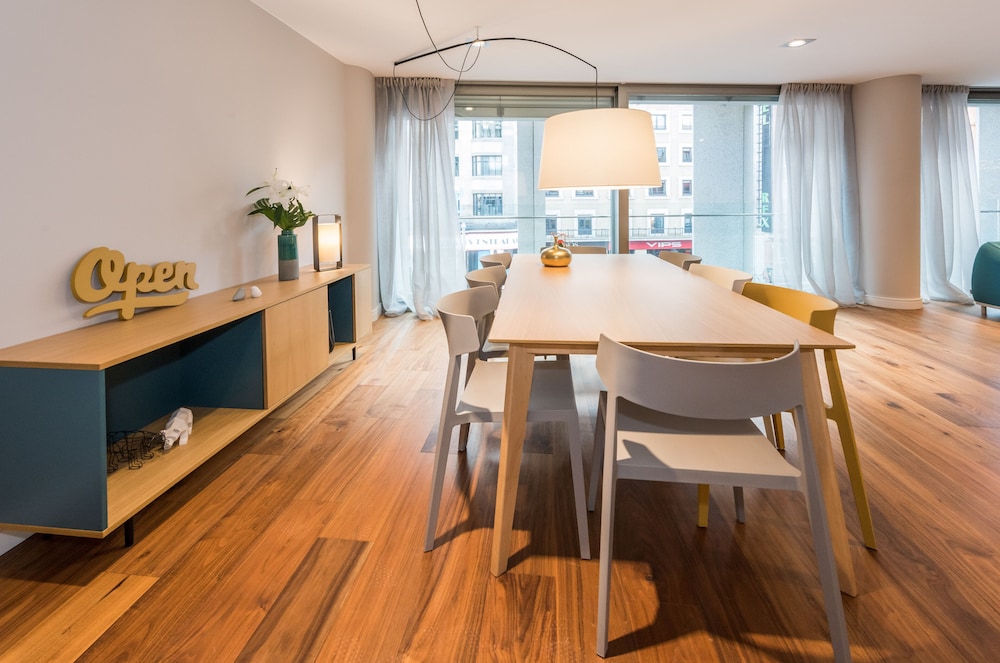 Grand Apartment, 3 Bedrooms - Photo 6