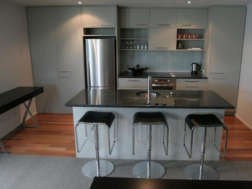 Executive Two Bedroom Apartment photo 2